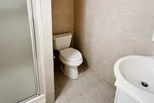 122 Miller Rd, Hicksville, NY 11801 - Photo 25