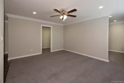 303-3 Robinson Avenue #303-3, Patchogue, NY 11772 - Photo 7