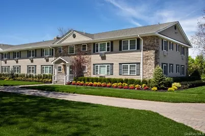 303-3 Robinson Avenue #303-3, Patchogue, NY 11772 - Photo 1