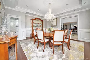 6 Westmoreland Pl, Douglaston, NY 11363 - Photo 5