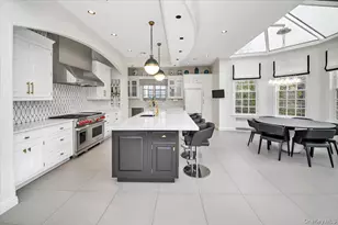 6 Westmoreland Pl, Douglaston, NY 11363 - Photo 11