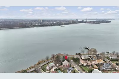 6 Westmoreland Place, Douglaston, NY 11363 - Photo 31