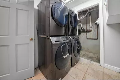 6 Westmoreland Place, Douglaston, NY 11363 - Photo 27