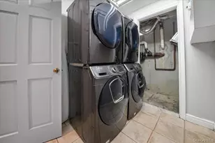 6 Westmoreland Pl, Douglaston, NY 11363 - Photo 27