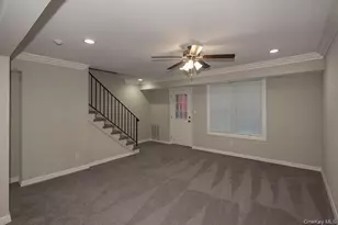 100 Villa D'Est Dr, Coram, NY 11727 - Photo 5