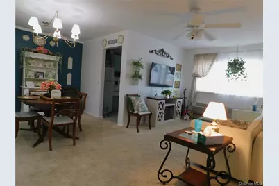 1879 Crompond Road Unit #D15, Peekskill, NY 10566 - Photo 9