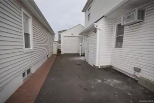 138 Beach Ave, Bellmore, NY 11710 - Photo 15