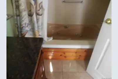 42 Handsome Avenue, Sayville, NY 11782 - Photo 31