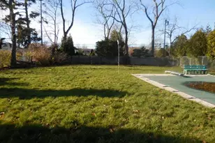 42 Handsome Ave, Sayville, NY 11782 - Photo 11