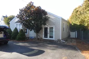 42 Handsome Ave, Sayville, NY 11782 - Photo 5