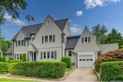 400 Manor Ridge Road, Pelham, NY 10803 - Photo 1