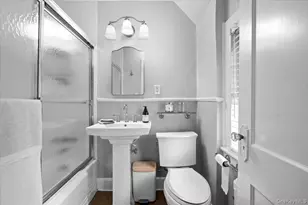 400 Manor Ridge Rd, Pelham, NY 10803 - Photo 15