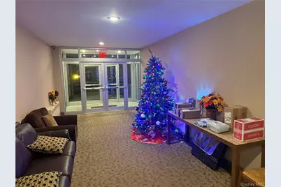 530 Dubois Avenue #7C, Valley Stream, NY 11581 - Photo 3