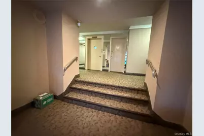 530 Dubois Avenue #7C, Valley Stream, NY 11581 - Photo 5