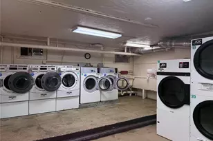 530 Dubois Ave, Valley Stream, NY 11581 - Photo 21