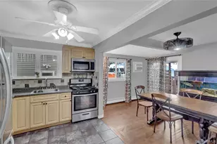 199 August Rd, North Babylon, NY 11703 - Photo 13