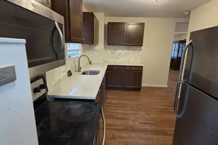 10 N 15th St, Wyandanch, NY 11798 - Photo 5