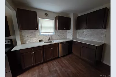 10 N 15th Street, Wyandanch, NY 11798 - Photo 3