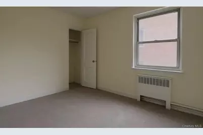 76-03 Commonwealth Boulevard #3A, Bellerose, NY 11426 - Photo 3