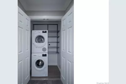 1560 August Road #1560, North Babylon, NY 11703 - Photo 11