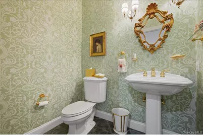 5 Morgan Lane, Locust Valley, NY 11560 - Photo 17