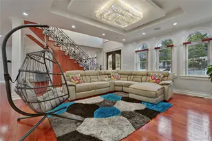 193-19 109th Rd, Saint Albans, NY 11412 - Photo 9