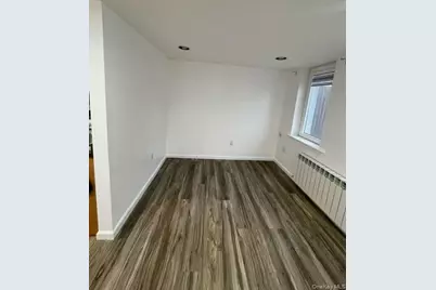 7161 70th Street, Glendale, NY 11385 - Photo 15