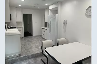 220 Jackson Place, Hewlett, NY 11557 - Photo 9