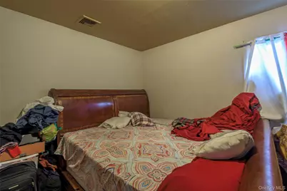 24 Jackson Street, Glen Cove, NY 11542 - Photo 9