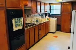 62-27 69th Ln, Middle Village, NY 11379 - Photo 27