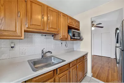 1122 Yonkers Avenue #6F, Yonkers, NY 10704 - Photo 11