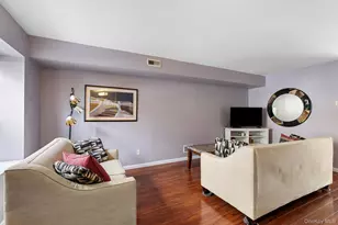 50 Caswell Ln, New York, NY 10314 - Photo 9