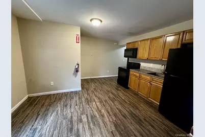 9 S Clinton Street #B, Poughkeepsie, NY 12601 - Photo 3