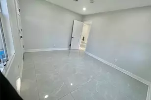 32 Berkshire Rd, Great Neck, NY 11023 - Photo 15