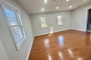 32 Berkshire Rd, Great Neck, NY 11023 - Photo 25