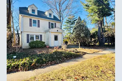 32 Berkshire Road, Great Neck, NY 11023 - Photo 13