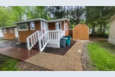 6 Blue Jay Lane, Hyde Park, NY 12538 - Photo 19