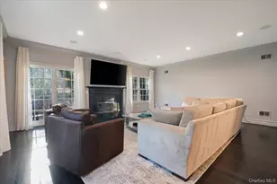 32 The Preserve, Woodbury, NY 11797 - Photo 5