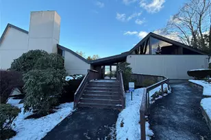 1801 Holly Walk, Poughkeepsie, NY 12603 - Photo 21