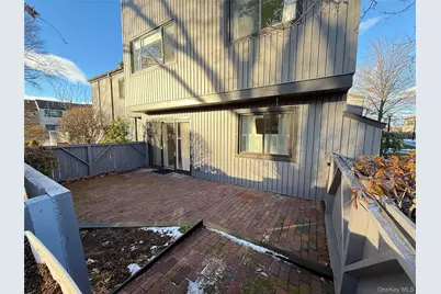 1801 Holly Walk, Poughkeepsie, NY 12603 - Photo 5