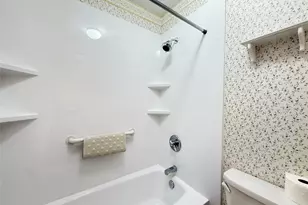 1801 Holly Walk, Poughkeepsie, NY 12603 - Photo 19