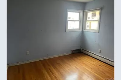 981 Connetquot Avenue, Central Islip, NY 11722 - Photo 9