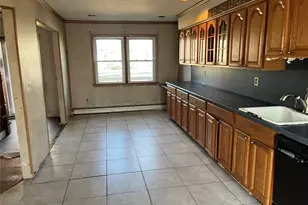 981 Connetquot Ave, Central Islip, NY 11722 - Photo 5