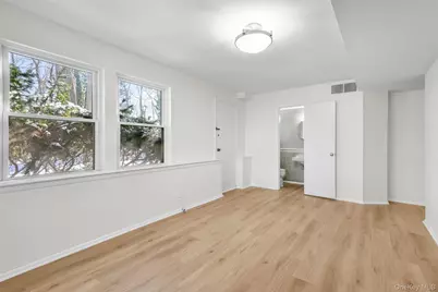 25 Wood Hollow Lane, New Rochelle, NY 10804 - Photo 21