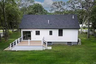 568 Granny Rd, Medford, NY 11763 - Photo 17