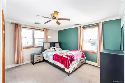 296 Burkhard Avenue, Mineola, NY 11501 - Photo 25