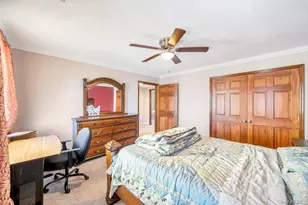 296 Burkhard Ave, Mineola, NY 11501 - Photo 27