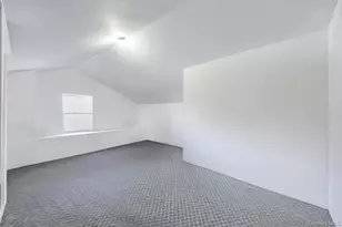 296 Burkhard Ave, Mineola, NY 11501 - Photo 35