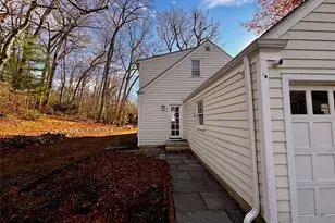 67 Turkey Ln, Cold Spring Harbor, NY 11724 - Photo 3