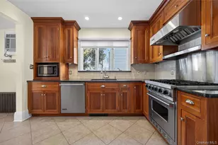 35 Birch St, Locust Valley, NY 11560 - Photo 17